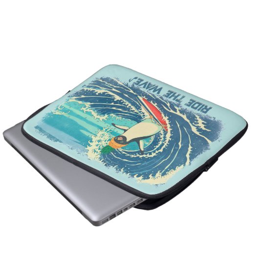 Surfing penguin Ukiyo-e style "Ride the Wave" Laptopschutzhülle (Vorne Knopf)
