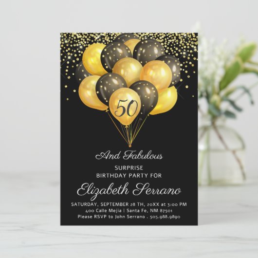 Surprise 50th Birthday Black And Gold Einladung (Stehend Vorderseite)
