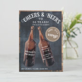 Surprise Cheers and Beers 50th Birthday Einladung (Stehend Vorderseite)
