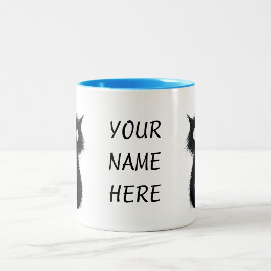 Surprised Fluffball Mug – Black Cat Chaos in a Cup Zweifarbige Tasse (Mittel)