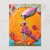 Surreal Alien Lady in Rosa mit Orangensaft Postkarte (Vorderseite)