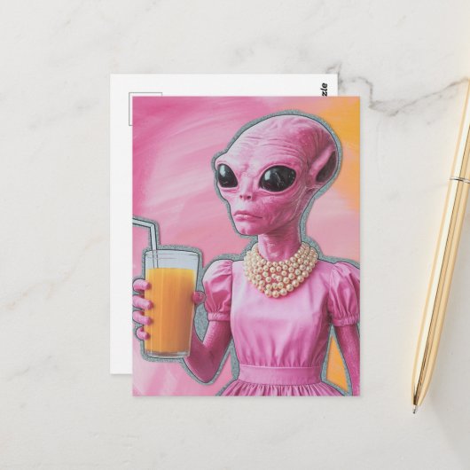 Surreal Alien Lady in Rosa mit Orangensaft Postkarte (Vorderseite/Rückseite Beispiel)