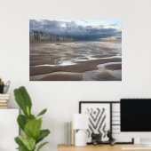 Surreal belgische Küstenlandschaft Poster (Heimbüro)