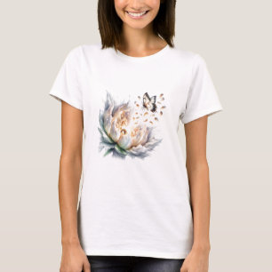 Surreal Butterfly: Ein Flug der Fantasie 🦋 ✨ T-Shirt