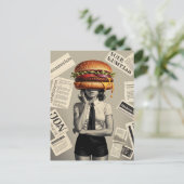 Surreal Cheeseburger Woman Collage News Postkarte (Stehend Vorderseite)
