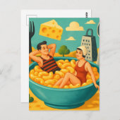 Surreal Couple Swims in einer Schüssel Käse Nudeln Postkarte (Vorne/Hinten)