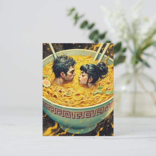 Surreal Couple Swims in einer Schüssel Nudeln Postkarte (Stehend Vorderseite)