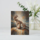 Surreal Crawling Hands and Feet Expressive Postkarte (Stehend Vorderseite)