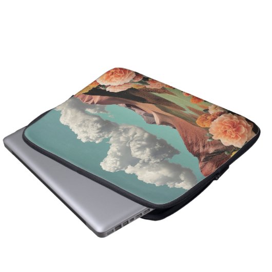 Surreal Floral Mountainscape With Dramatic Clouds Laptopschutzhülle (Vorne Knopf)