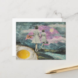 Surreal Frühstücksfrau mit Bacon und Eiern Postkarte