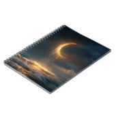 Surreal Goldener Halbmond über dem Ozean Notizblock (Linke Seite)