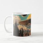 Surreal Landscape with Road, UFO and Saturn  Kaffeetasse (Links)
