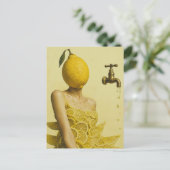Surreal Lemon Lady Postkarte (Stehend Vorderseite)