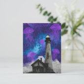 Surreal Lila Quallen und Vintager Leuchtturm Postkarte (Stehend Vorderseite)