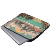 Surreal Ocean and Mountain Landscape with Waves Laptopschutzhülle (Vorne Knopf)