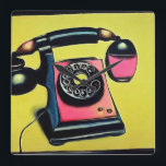Surreal Pop Art Retro Telefon 6 Quadratische Wanduhr<br><div class="desc">Surreal Pop Art Retro Telefon 6</div>