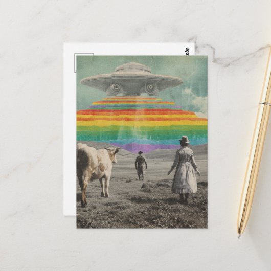 Surreal Rainbow UFO über die Kuhweide Postkarte (Vorderseite/Rückseite Beispiel)
