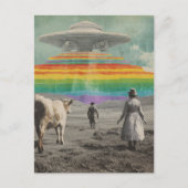 Surreal Rainbow UFO über die Kuhweide Postkarte (Vorderseite)