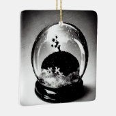 Surreal Snow Globe Keramikornament (Rechts)