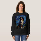 Surreal Starry Night Bernese Mountain Dog Sweatshirt (Vorne ganz)