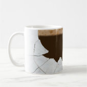 Surreal Tasse. Unmögliches gebrochenes und Kaffeetasse (Links)