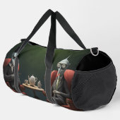 Surreal Tea Zeit auf der seltsamen Seite. 3 Duffle Bag (Rechte Ecke)