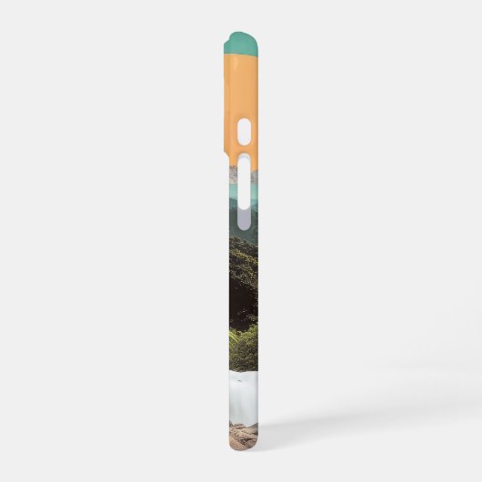 Surreal Tropisches Tal mit Wasserfällen iPhone 16 Hülle (Linke Seite)