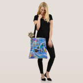 Surreal Winter Wonderland mit eisigen Lichtern Tasche (Am Model)