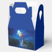 Surreal zieht in ihre Zukunft Geschenkschachtel (Geöffnet)