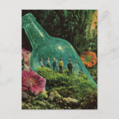 Surreale Menschen in Flaschen Postkarte (Vorderseite)