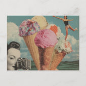Surrealer Eiscreme-Schwimmcollage Postkarte (Vorderseite)