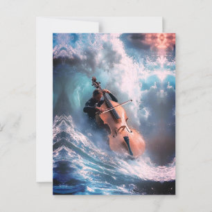 Surrealer Musikmann spielt Cello in Ozeanwellen Postkarte