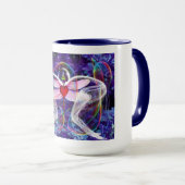 Surrealer psychedelischer Libellen-Flug Tasse (VorderseiteRechts)