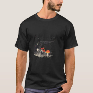 Surrealer Raupen mit Giftpilzen - Waldmotiv T-Shirt