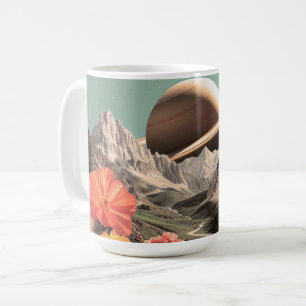 Surrealer Saturn über Mountain Valley Kaffeetasse