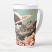 Surrealer Saturn über Mountain Valley Milchtasse (Rechte Ecke)