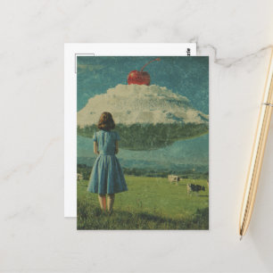 Surrealer süßer UFO auf einer Milchweide Postkarte
