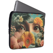 Surrealistische Augen und Blumen mit Schmetterling Laptopschutzhülle (Vorne Rechts)
