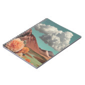 Surrealistische Blumenberglandschaft mit dramatisc Notizblock (Linke Seite)