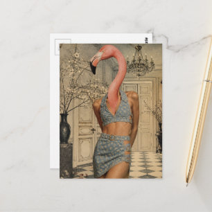 Surrealistische Flamingo-Frau trägt blaues Denim-O Postkarte