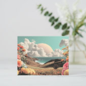 Surrealistische Küstenlandschaft mit Blumen und Wo Postkarte (Stehend Vorderseite)