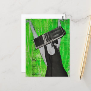 Surrealistischer Wecker Kopf Frau auf strahlendem Postkarte