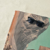 Surrealistisches Porträt mit architektonischer Lan Strandtuch (Beispiel)