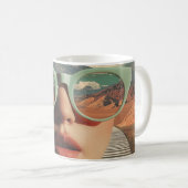 Surrealistisches Porträt mit Brille, die Wüste ref Kaffeetasse (VorderseiteRechts)