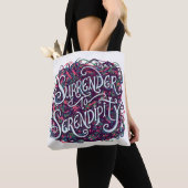 Surrender to Serendipity Tasche (Von Nahem)