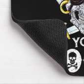 Surrender Your Booty Rate Skull Funny Jolly Roger Mousepad (Ecke)