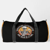 Surviving Fatherhood One Beer At Time Duffle Bag (Rückseite)
