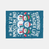 Surviving The Teacher Life One Meltdown At A Time Fleecedecke (Vorderseite (Horizontal))