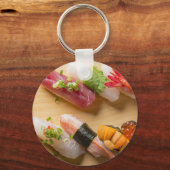Sushi Art Keychain – Classic Nigiri on Wooden Boar Schlüsselanhänger (Vorderseite)