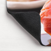 Sushi in Action – Tuna Dip Moment Mouse Pad Mousepad (Ecke)